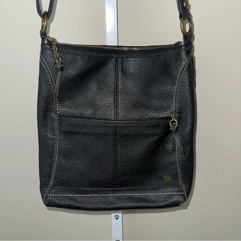 The Sak Black Leather Crossbody Shoulder Bag Boho Zip Pocket Purse